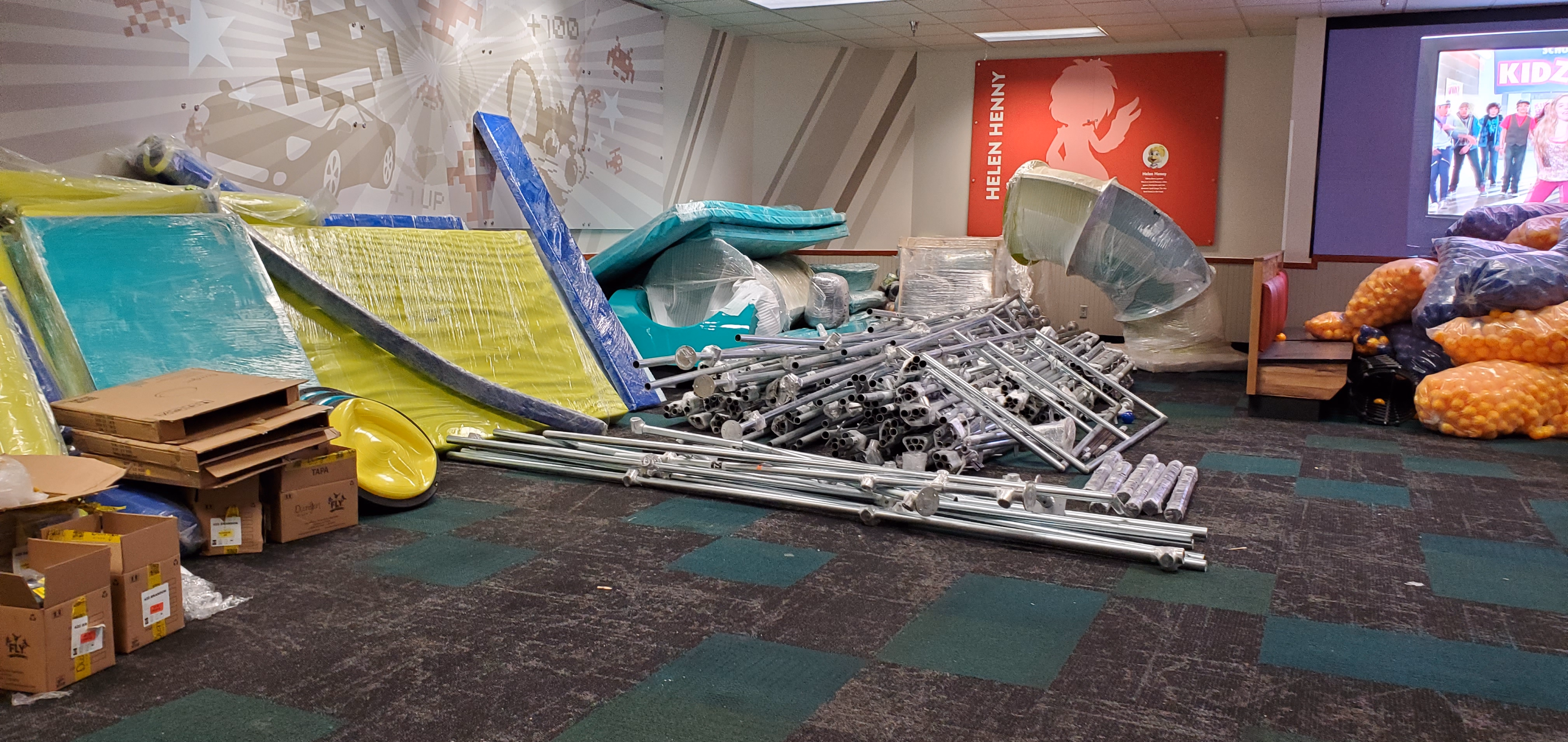 Mega Superhero Playground Construction